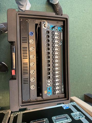 Qu-16 Digitale Mixer - In Flightcase beschikbaar voor biedingen