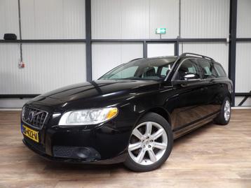 Volvo V70 D5 / automaat / leer / Blis / add. cruise beschikbaar voor biedingen