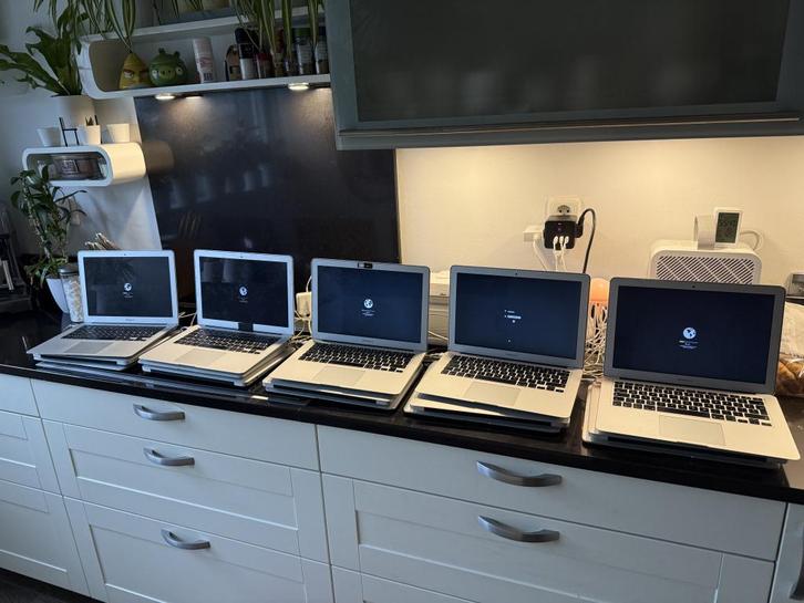 A1466, PARTIJ 16 stuks Macbook Air 2017, i5, 8gb/500gb, Computers en Software, Apple Macbooks, Gebruikt, MacBook Air, 13 inch