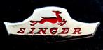 Singer (auto) broche uit 60er jaren, Verzamelen, Speldjes, Pins en Buttons, Ophalen of Verzenden, Nieuw, Transport, Speldje of Pin