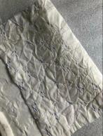 Lapje - Geborduurde/ gewateerde - cremekleur x diverse, Hobby en Vrije tijd, Stoffen en Lappen, Overige kleuren, 120 cm of meer