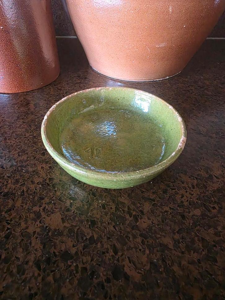Groen geglazuurd frans gres schaaltje, Antiek en Kunst, Antiek | Schalen, Ophalen of Verzenden