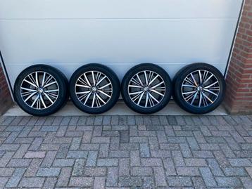 NIEUWE set 17-inch Volkswagen New Beetle  gebruikte  Banden beschikbaar voor biedingen