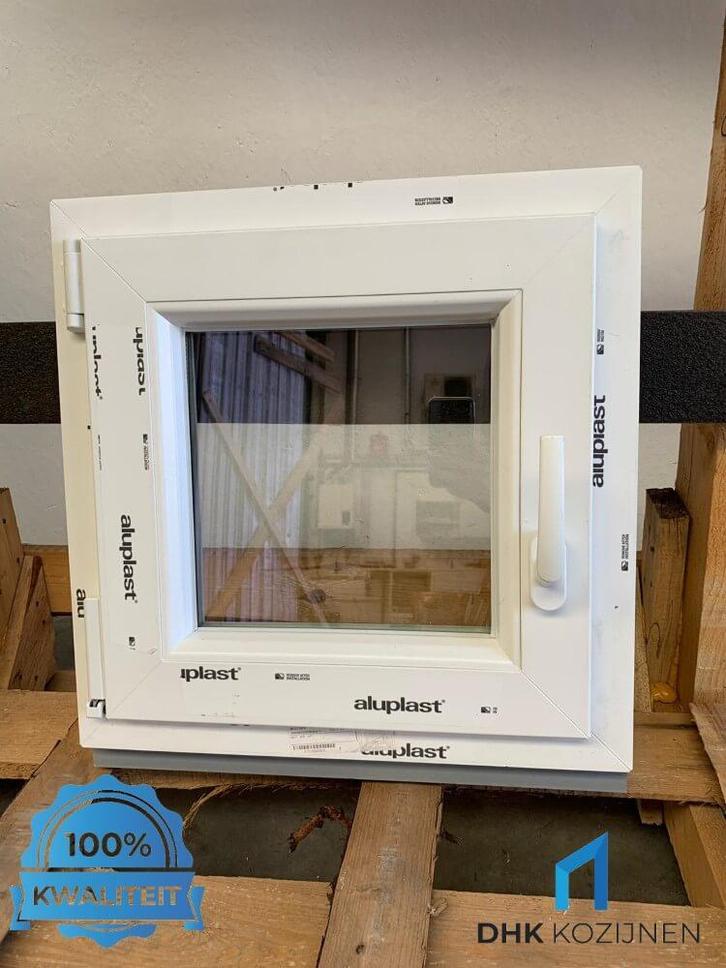 Nieuwe kunststof draaikiep kozijn 500x500 uit voorraad, Doe-het-zelf en Verbouw, Kozijnen en Schuifpuien, Nieuw, Schuifpui, Kunststof