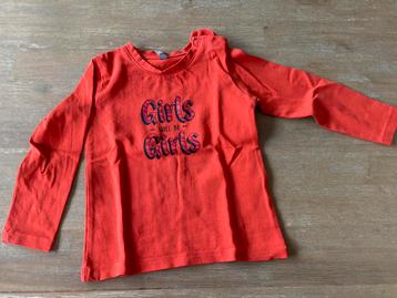 Rood meisjes shirt maat 80 beschikbaar voor biedingen