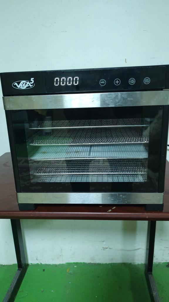 Voedseldroger met instelbare temperatuur en tijd, Witgoed en Apparatuur, Slowcookers, Ophalen