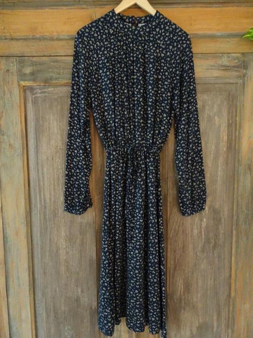 Msch Moss Copenhagen midi jurk in maat S, Kleding | Dames, Jurken, Zo goed als nieuw, Maat 38/40 (M), Onder de knie, Ophalen of Verzenden