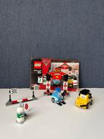 Lego cars tokyo pit stop met boekje, Kinderen en Baby's, Speelgoed | Duplo en Lego, Ophalen of Verzenden, Zo goed als nieuw