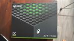 Xbox Series X 1TB + two joysticks, Spelcomputers en Games, Spelcomputers | Xbox Series X en S, Ophalen, Zo goed als nieuw