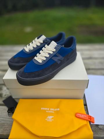 Stone Island  New Balance  beschikbaar voor biedingen
