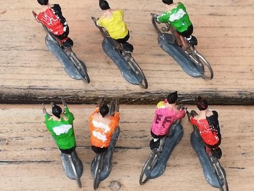 metalen miniatuurwielrennertjes "Salza model"  7 stuks, Antiek en Kunst, Antiek | Speelgoed, Verzenden
