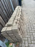 Gratis Tegels, Tuin en Terras, Tegels en Klinkers, Ophalen, Zo goed als nieuw, Beton, Terrastegels