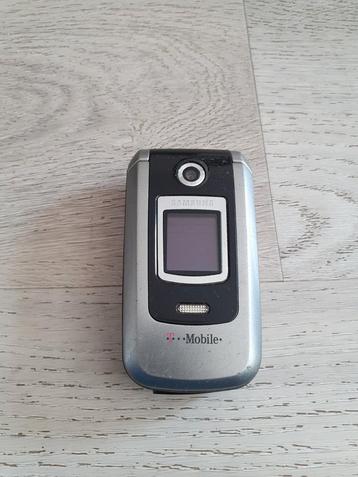 Zeldzame Samsung ZM60 flip in goede staat beschikbaar voor biedingen