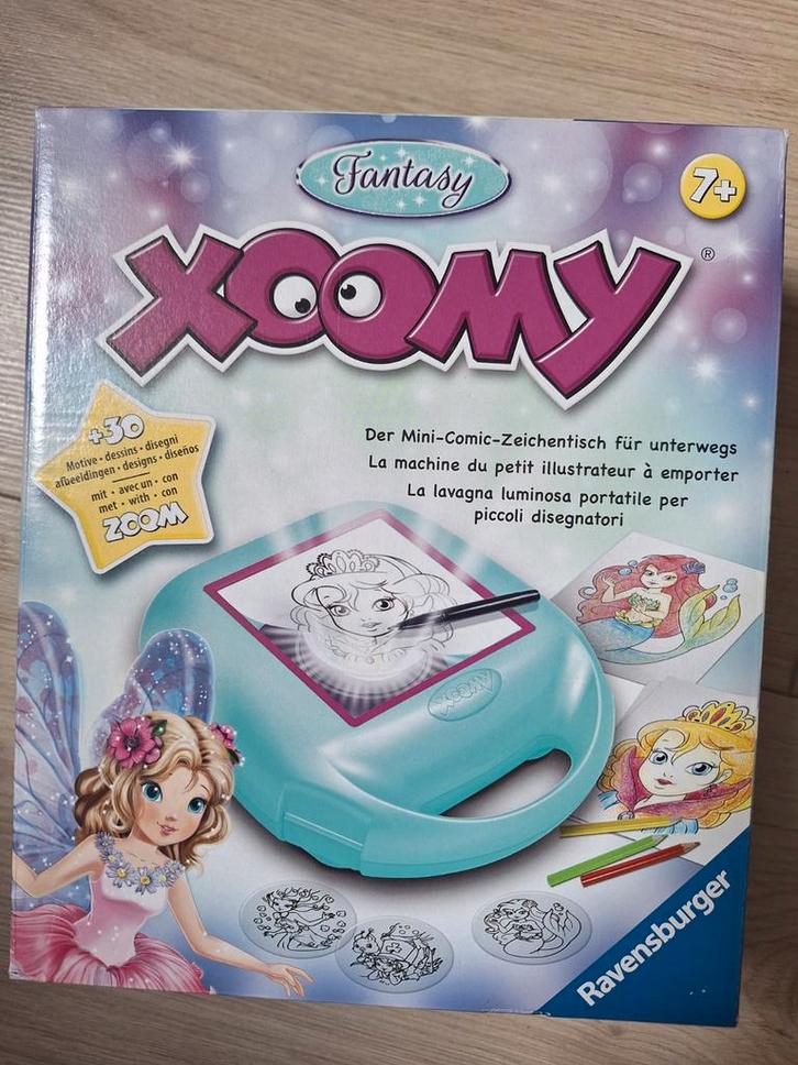 Xoomy Fantasy Tekenmachine - Compact, Hobby en Vrije tijd, Tekenen, Zo goed als nieuw, Overige typen, Ophalen of Verzenden