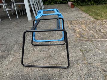 2x stoel onderstel oform  beschikbaar voor biedingen
