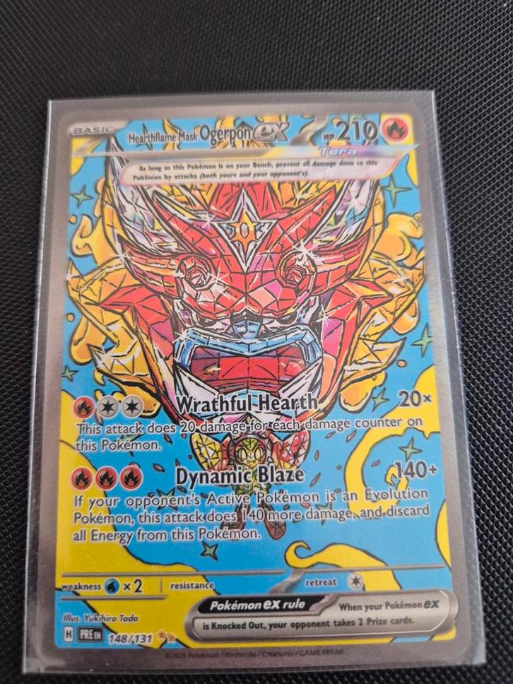 148 Hearthflame Ogerpon Prismatic Pokemon TCG, Hobby en Vrije tijd, Verzamelkaartspellen | Pokémon, Zo goed als nieuw, Ophalen of Verzenden