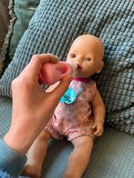 Leuke babypop met fles en speen, Ophalen, Gebruikt, Babypop