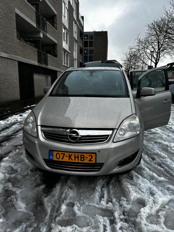 Opel Zafira 1.8 2009 Beige, Auto's, Opel, Particulier, Zafira, Airbags, Airconditioning, Alarm, Android Auto, Bluetooth, Climate control