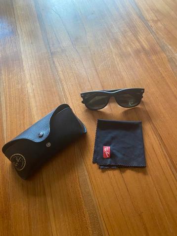 Ray-Ban zonnebril zwart met originele Ray-Ban koker. beschikbaar voor biedingen