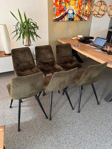 Gratis: Olijfgroene Velvet Eetkamerstoelen - Set van 6 beschikbaar voor biedingen