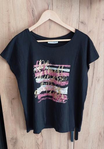 t Shirt zwart+meerkleurig print M🙂 beschikbaar voor biedingen