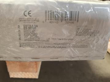 Verschillende soorten Estrada Saffier laminaat ( rest ) beschikbaar voor biedingen