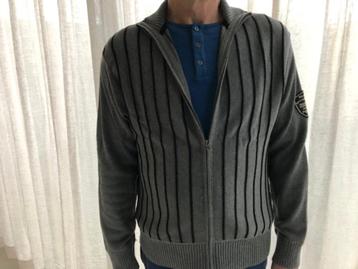 Tijdloos vest met rits - maat XXL beschikbaar voor biedingen