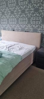 Boxspring 180x200 met hoofdbord, Beige, Tweepersoons, Ophalen of Verzenden, Zo goed als nieuw