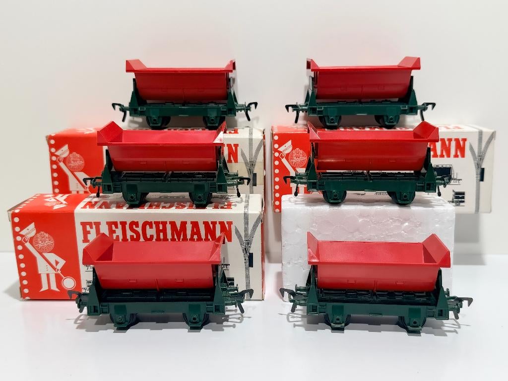 FLM: 5500 set van 6 kiepwagons ROOD voor H0-spoor, Hobby en Vrije tijd, Modeltreinen | H0, Gebruikt, Wagon, Gelijkstroom, Fleischmann