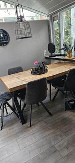 Eettafel met stalen x poten, Huis en Inrichting, Tafels | Eettafels, Ophalen, 50 tot 100 cm, Zo goed als nieuw, Vijf personen of meer