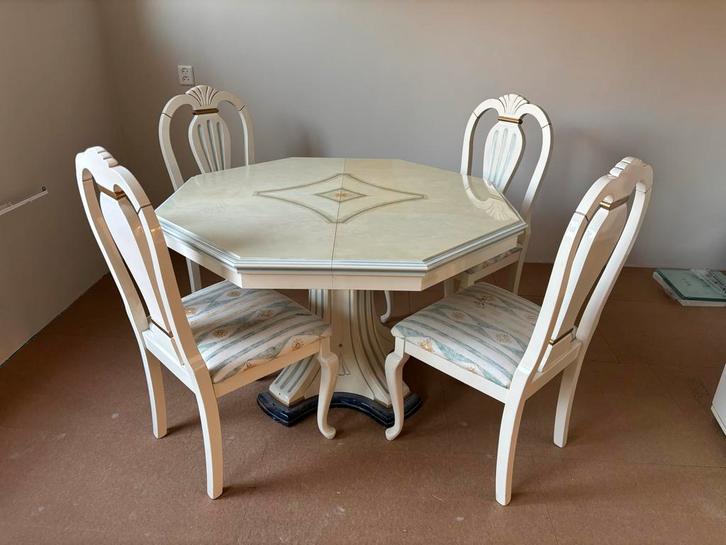 Gebruikte Uitschuiftafel met Stoelen, Huis en Inrichting, Complete eetkamers, Gebruikt, 4 tot 6 stoelen, Ophalen