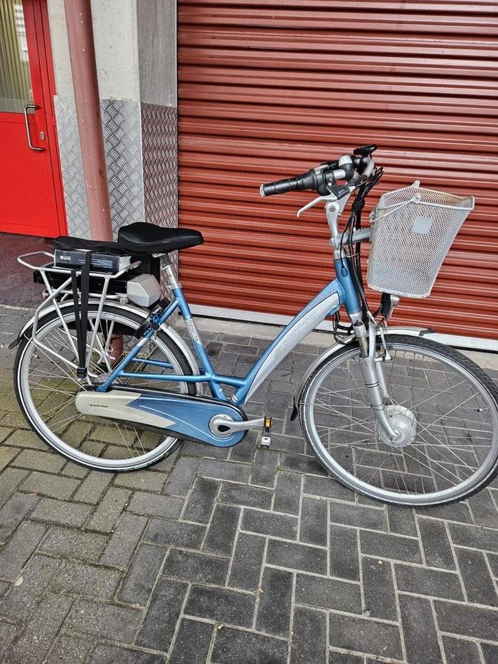 Dames fiets elektrische 100%goed, Fietsen en Brommers, Elektrische fietsen, Zo goed als nieuw, Sparta, 51 tot 55 cm, Ophalen of Verzenden