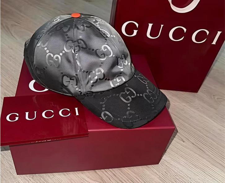 Gucci GG Supreme Pet, Kleding | Heren, Hoeden en Petten, Zo goed als nieuw, Pet, One size fits all, Verzenden