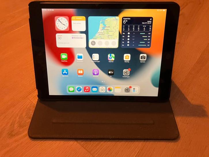 iPad 7e generatie 32GB met hoes en lader, Computers en Software, Apple iPads, Gebruikt, Apple iPad, 10 inch, 32 GB, Grijs, Ophalen