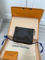 Louis Vuitton Toilet Pouch 26, Sieraden, Tassen en Uiterlijk, Toilettassen, Ophalen of Verzenden, Zo goed als nieuw, Bruin, Dame