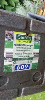 Bloempotten voor buiten., Rechthoekig, 40 tot 70 cm, Ophalen, 25 tot 40 cm