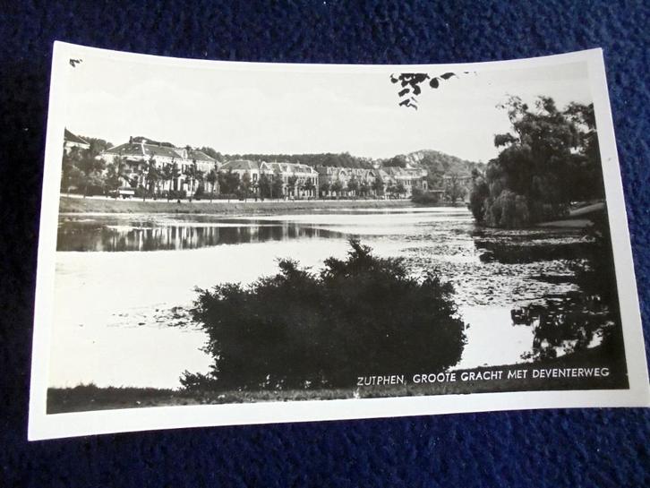 Zutphen. Is dit Deventerweg of Burgemeester Dijckmeesterweg, Verzamelen, Ansichtkaarten | Nederland, Ongelopen, Gelderland, 1920 tot 1940