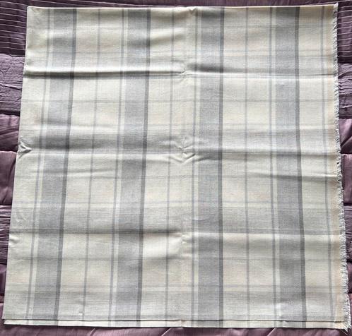 Laura Ashley restant gordijnstof ‘Highland Check’, dove grey, Hobby en Vrije tijd, Stoffen en Lappen, Zo goed als nieuw, Overige materialen
