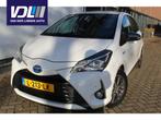 Toyota Yaris 1.5 Hybrid Y20 Camera l Stoel verwarming l Navi, Gebruikt, 4 cilinders, Lichtsensor, Wit