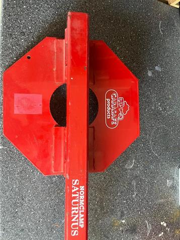 Caravan / aanhanger / auto wielklem slot met 2 sleutels beschikbaar voor biedingen
