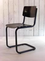 Slede-stoel van Ahrend de Cirkel, Huis en Inrichting, Stoelen, Vijf, Zes of meer stoelen, Metaal, Gebruikt, Vintage