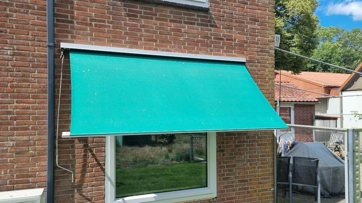Zonneschermen groen 3.5 2.75 2.50 2m, Tuin en Terras, Zonneschermen, Gebruikt, Overige typen, Ophalen