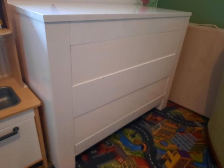 Hoogglans Witte Commode - Soft Close, Huis en Inrichting, Kasten | Dressoirs, Gebruikt, 50 tot 100 cm, 25 tot 50 cm, Met lade(s)