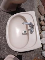 Wasbakken Badkamer  2 stuks ook een witte, Ophalen, Zo goed als nieuw, Kraan