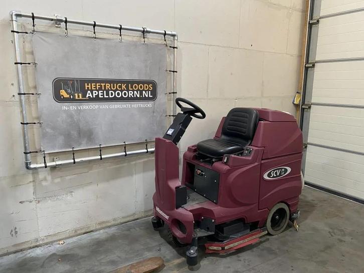 IGV Minuteman 28 32 Schrobmachine opzit Nieuwe ACCU'S HL1050, Zakelijke goederen, Machines en Bouw | Onderhoud en Reiniging