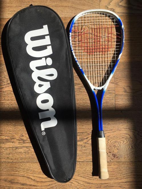 Squashracket Wilson (kapotte snaar), Sport en Fitness, Squash, Gebruikt, Racket, Met hoes, Ophalen