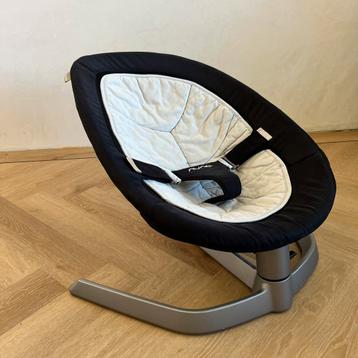Nuna Leaf Luna wiegstoel beschikbaar voor biedingen