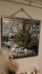 Richmond Wandklok - Stijlvol en Elegant, Huis en Inrichting, Woonaccessoires | Klokken, Ophalen of Verzenden, Zo goed als nieuw