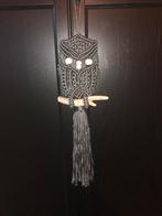 Macramé uiltje op drijfhout, Ophalen of Verzenden, Nieuw