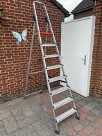 Altrex trap 8 treden, Doe-het-zelf en Verbouw, Ladders en Trappen, Ophalen, Zo goed als nieuw, Minder dan 2 meter